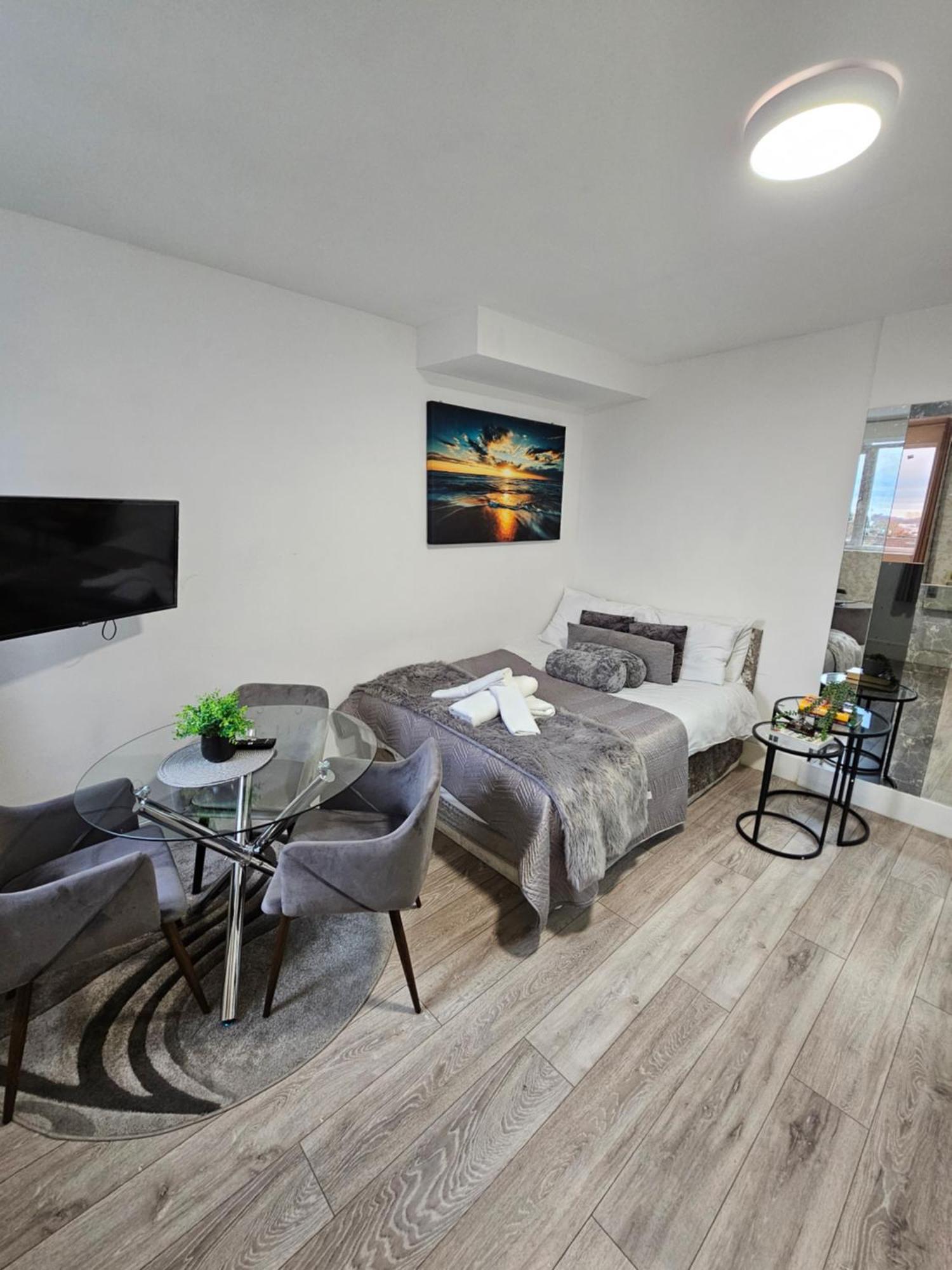 Stylish Studio Near Kensal Green Λονδίνο Εξωτερικό φωτογραφία