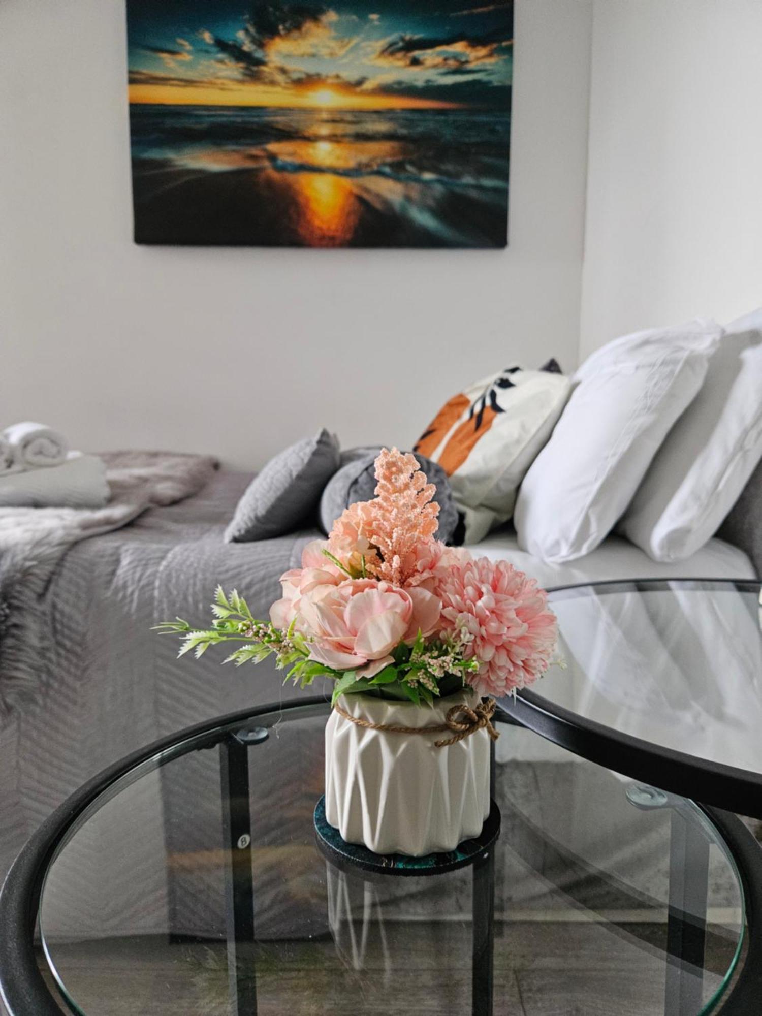 Stylish Studio Near Kensal Green Λονδίνο Εξωτερικό φωτογραφία